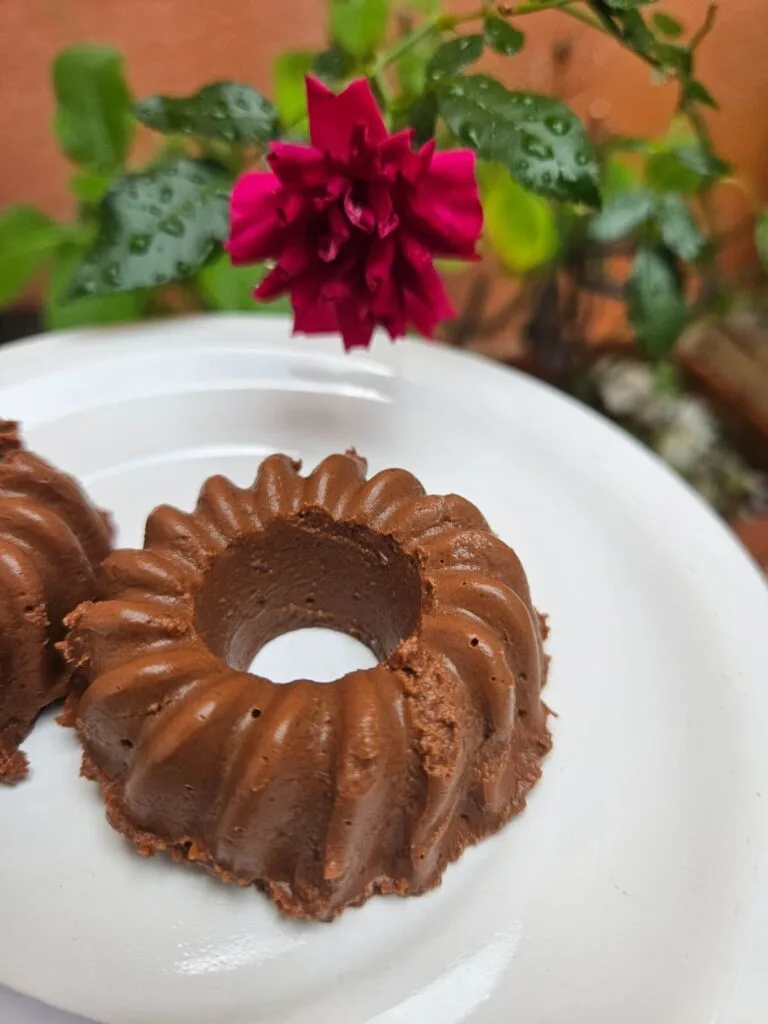 Mousse de Chocolate com Maçã: Receita fácil com apenas 2 ingredientes!